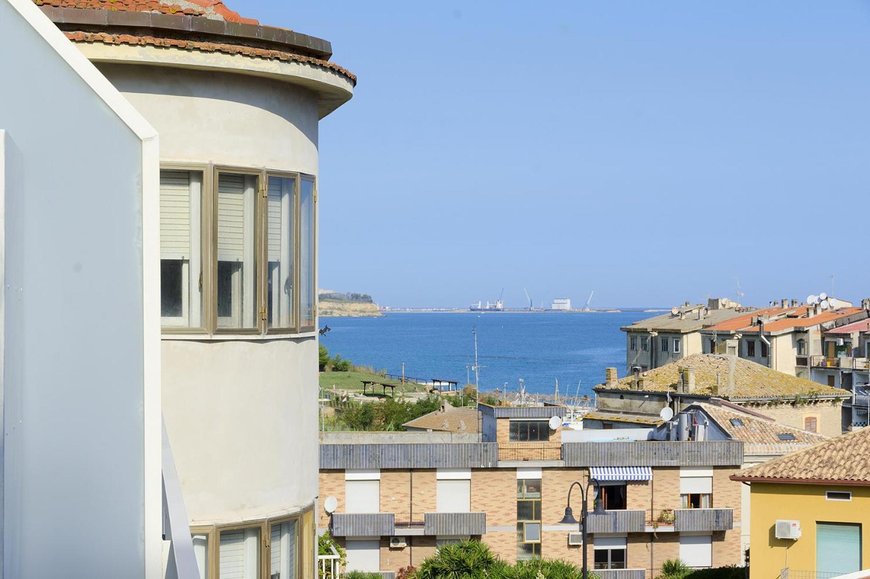Apartmán Lo Scorcio Sul Mare Marina di San Vito Exteriér fotografie